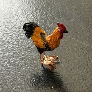 Vintage Miniature Hand Painted Rooster Metal Feet Chicken Italy Mid Century Mini